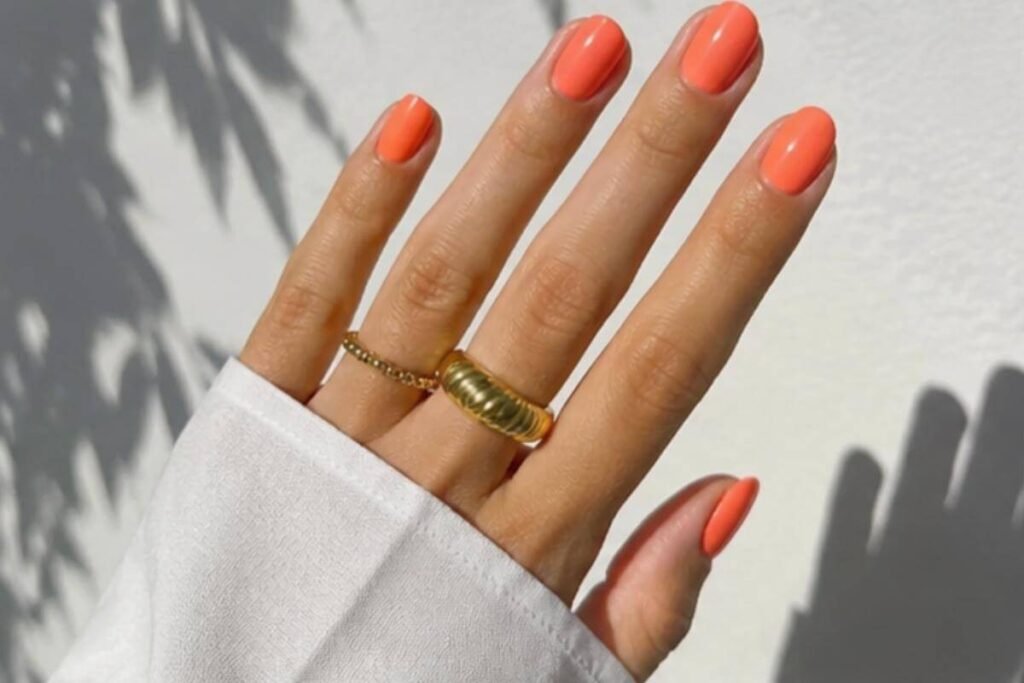 coral nail color summer manicure